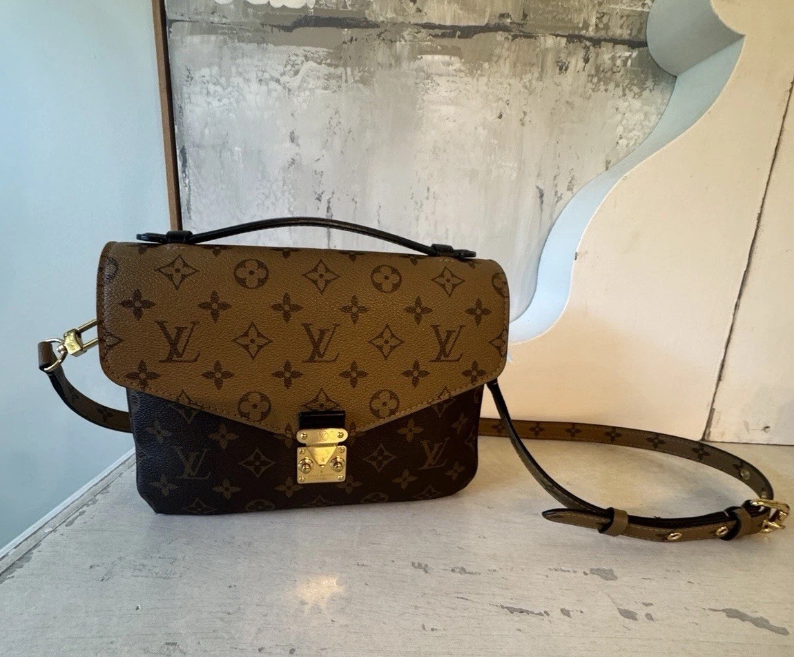 Monogram Reverse Canvas Louis Vuitton Metis Shoulder Bag Louis