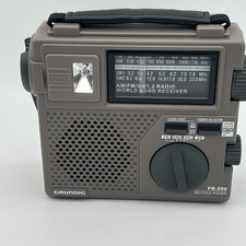 Grundig FR 200 AM/FM Emergency Survival Radio Short Wave Light Hand Crank