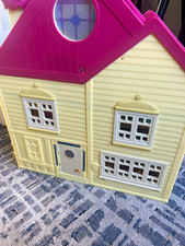 Bluey’s fun house House, Furnished 4 Rooms Cream/Purple . No refunds or returns