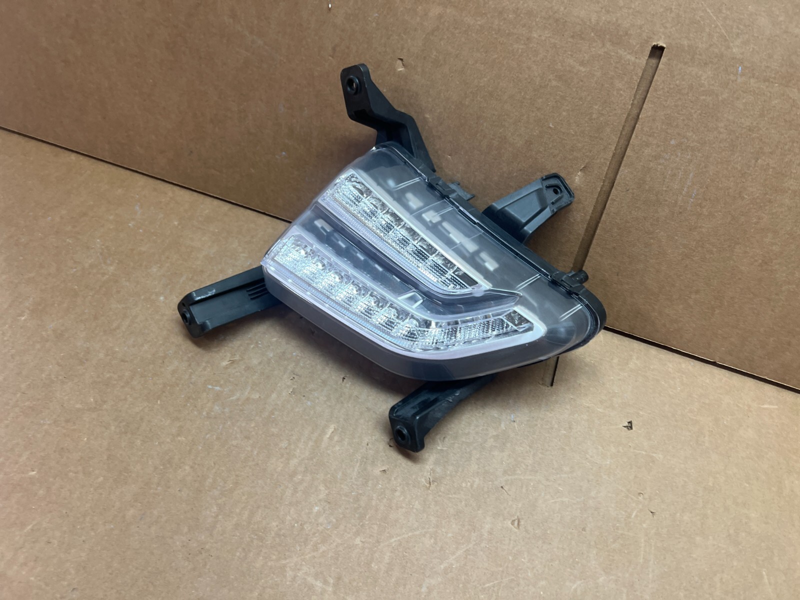 OEM 2020 2021 2022 HYUNDAI IONIQ LED FOG / DRL LIGHT LEFT SIDE LH NICE