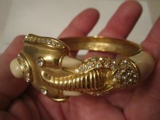 VINTAGE ELEPHANT DESIGN BRACELET WITH CRYSTALS - OFC-9