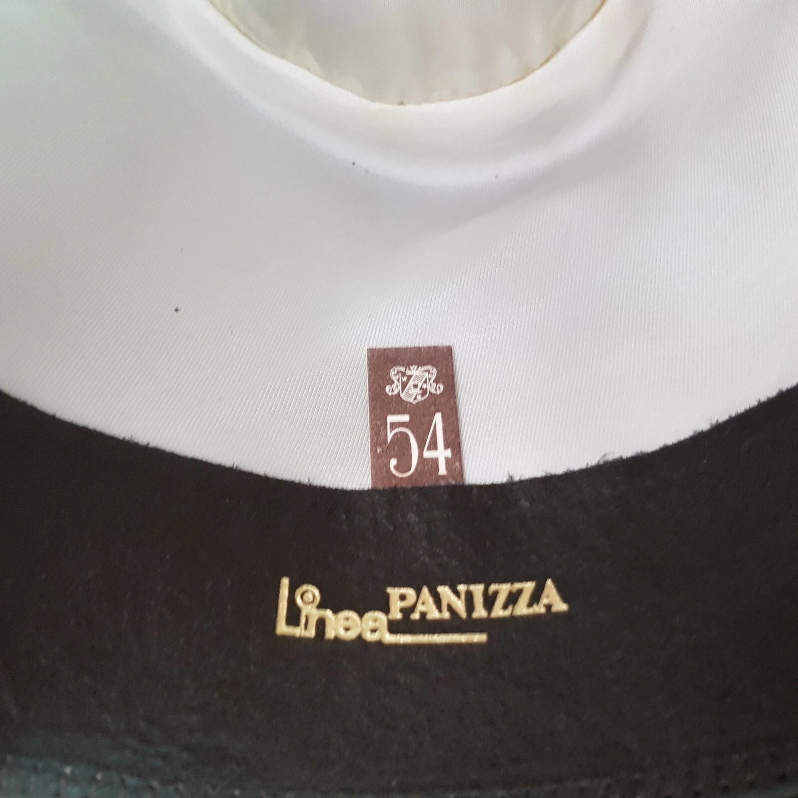Foto 13 di 15