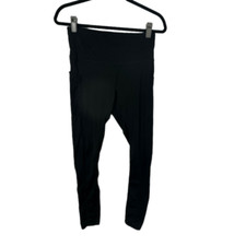 Black high-waisted pocket leggings