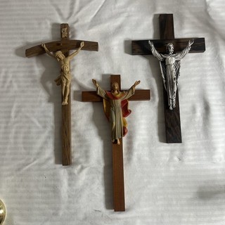 Vintage Fontanini Italy Corpus Crucifix Jesus Christian Crucifix Lot of 3