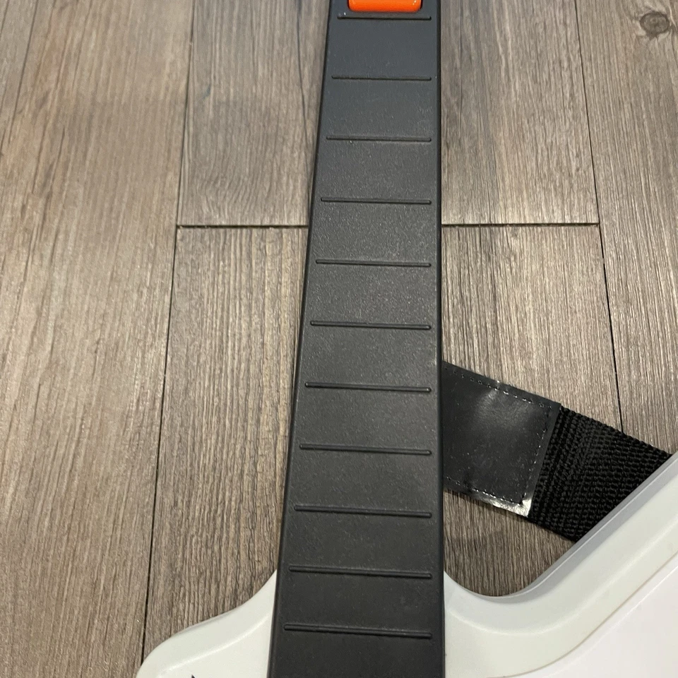 RedOctane Model 95065 Guitar Hero II X-Plorer Controller Wired - Image 4 of 4