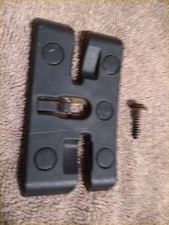 Thule Powerclick G3 Replacement Cargo Box Twist-Clamp Mount Bottom Only Outside