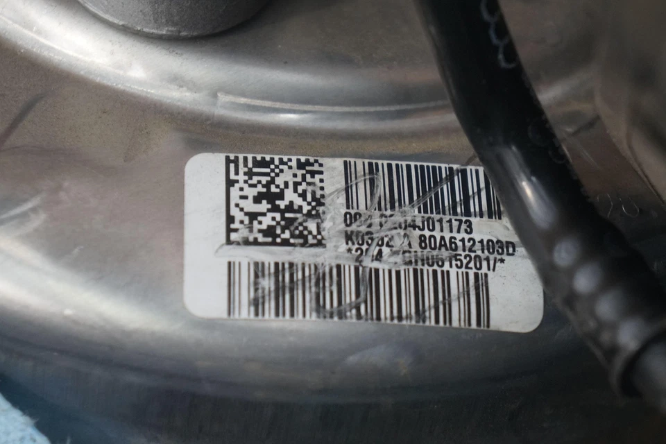 Servo cilindro maestro potenciador freno depósito 80A612107A OEM Audi SQ5 2021 Foto 4 de 4