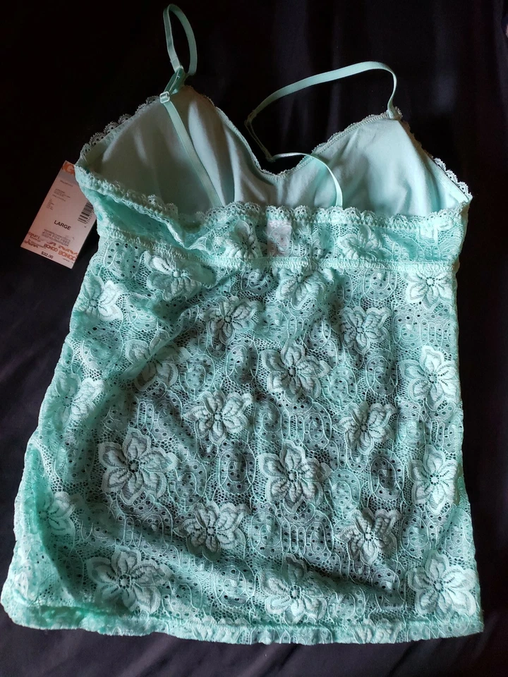 Junior Bongo NWT Aruba Blue Allover Lace Cami Tank Top size L originally $32 - Image 3 of 3