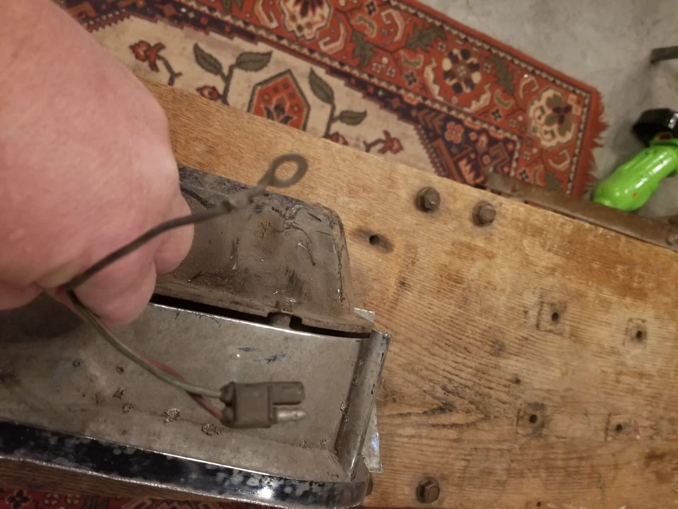 Ford Thunderbird 1961-1963 montaje de faros canastilla bisel anillo Inv505 Foto 3 de 4