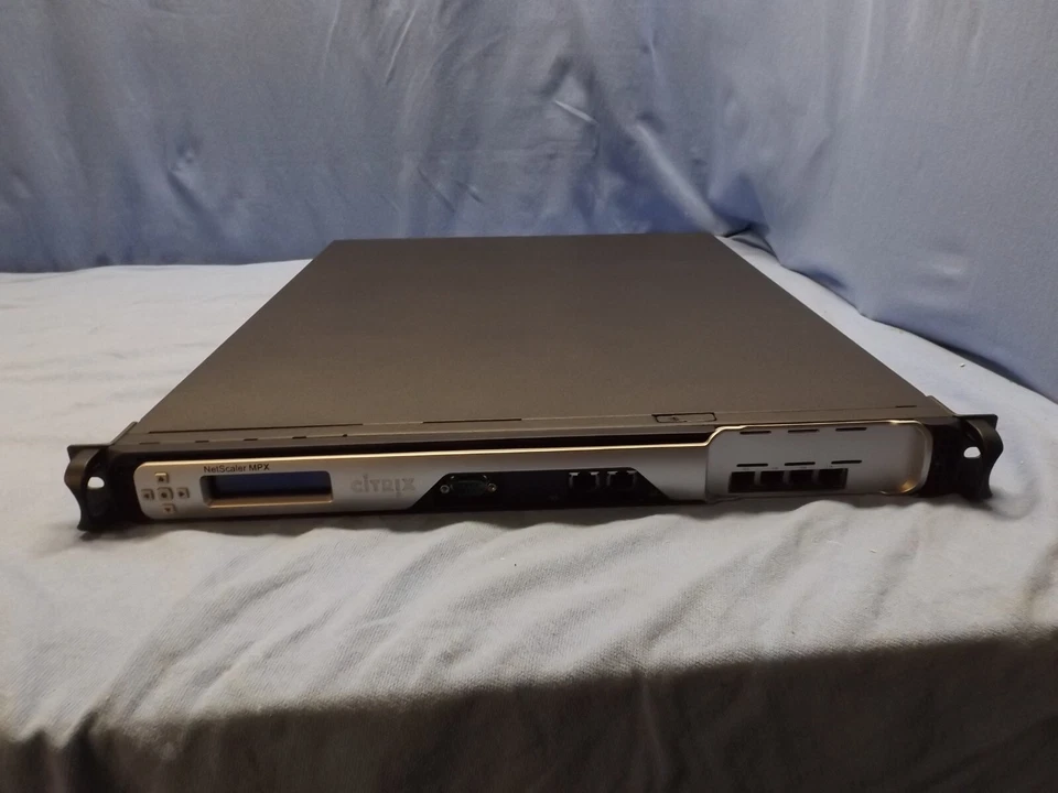 Dispositivo balanceador de carga Citrix Netscaler MPX 5500 4 puertos sin disco duro con 4 GB CF (A0942) Foto 2 de 4