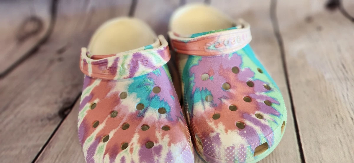 Pastel tie top dye crocs womens