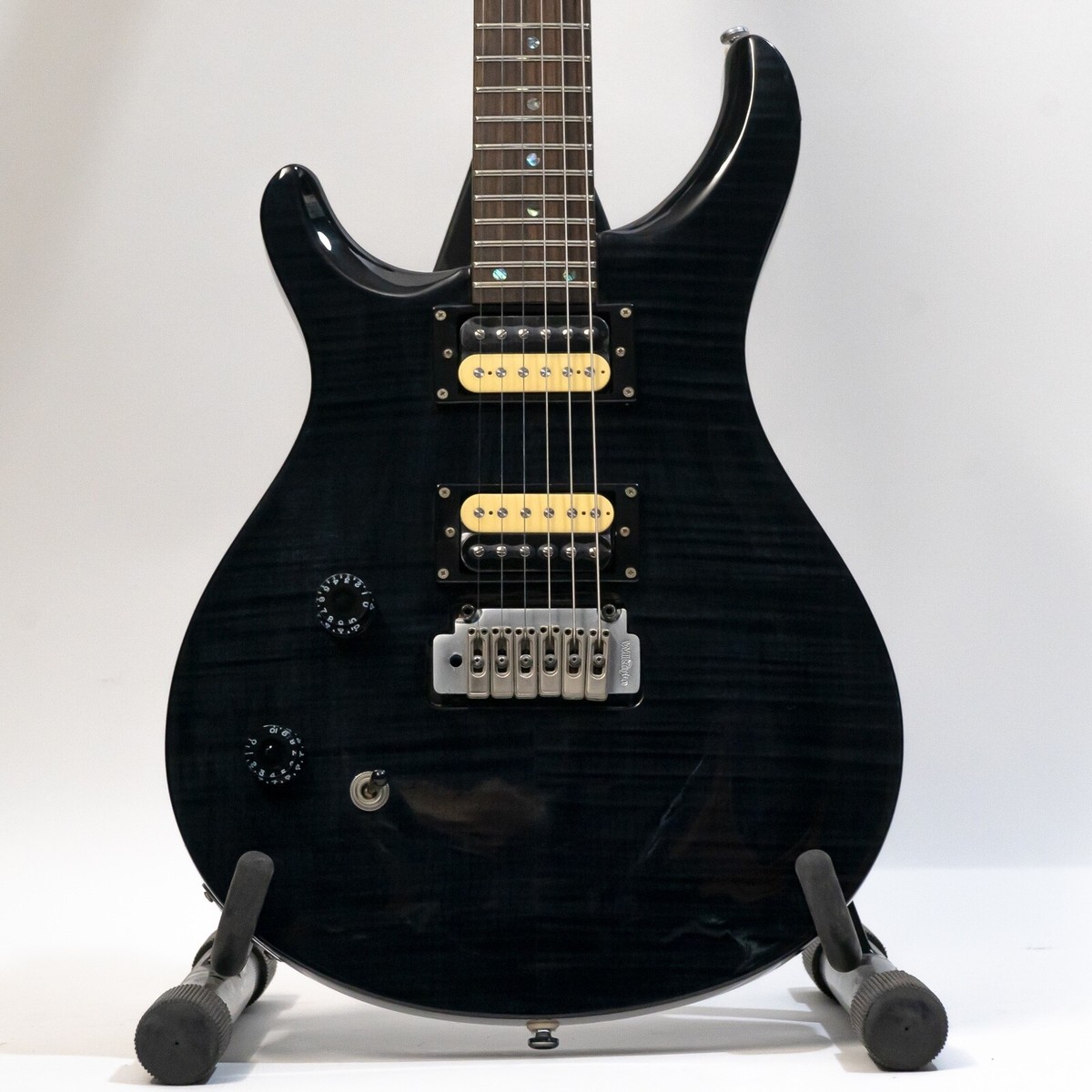 ギター TOKAI LG 50Q 2012 Tokai LG50Q Electric Guitar - Lefty - Transparent Black