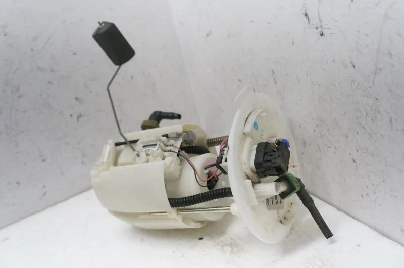 Conjunto de bomba de combustible Mazda CX-9 2011-2014 AWD CA43-13-35X OEM Foto 4 de 4