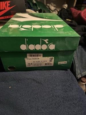 Diadora V7000 Premium Stellar Estate Blue Low Top Men's Athletic Sneakers
