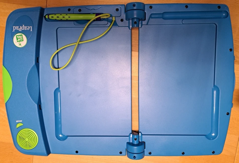 LeapPad - LeapFrog Lerncomputer Lernsystem mit Lernspielen mit Tasche - Bild 4 von 4