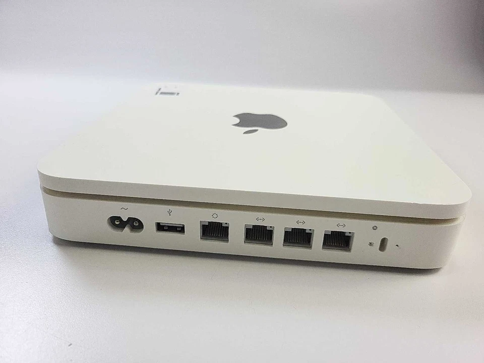 APPLE TIME CAPSULE 1TB A1355 - No Power Cord, Working - Image 4 of 4