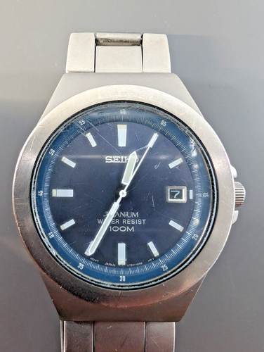 Rare Seiko V732-0P30 Titanium Lightweight Quartz 100M Resistant Watch Blue Dial