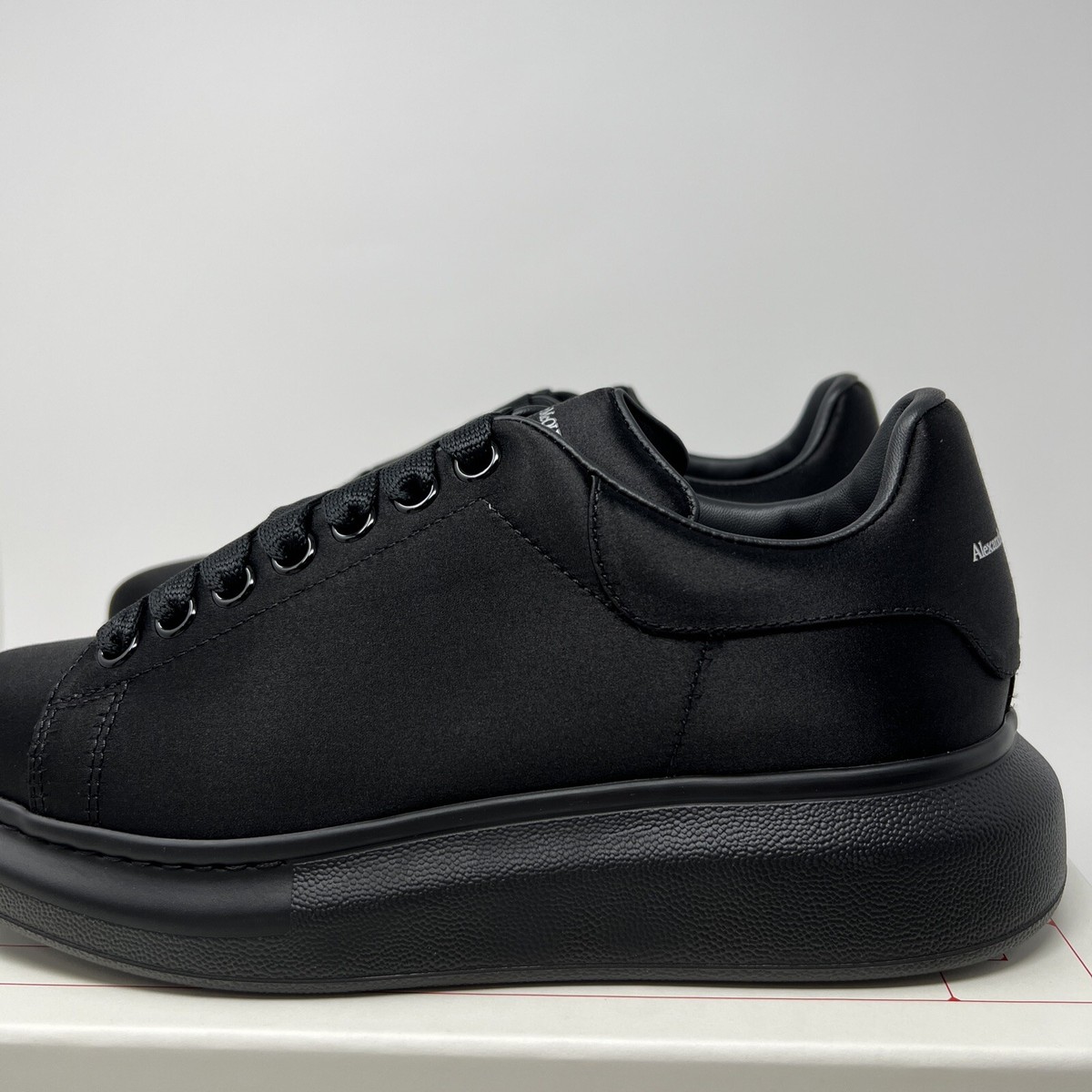 VIP【関税送料無料】希少 ALEXANDER MCQUEEN SNEAKERS ALEXANDER MCQUEEN Silk Satin Oversized Sneakers Schuhe
