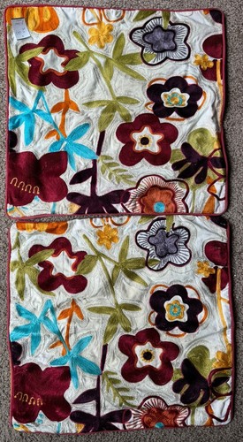 Set Of 2 Pier 1 Embroidered Decorative Pillow Cases Boho Textured 17” By 17” - 第 1/8 張圖片