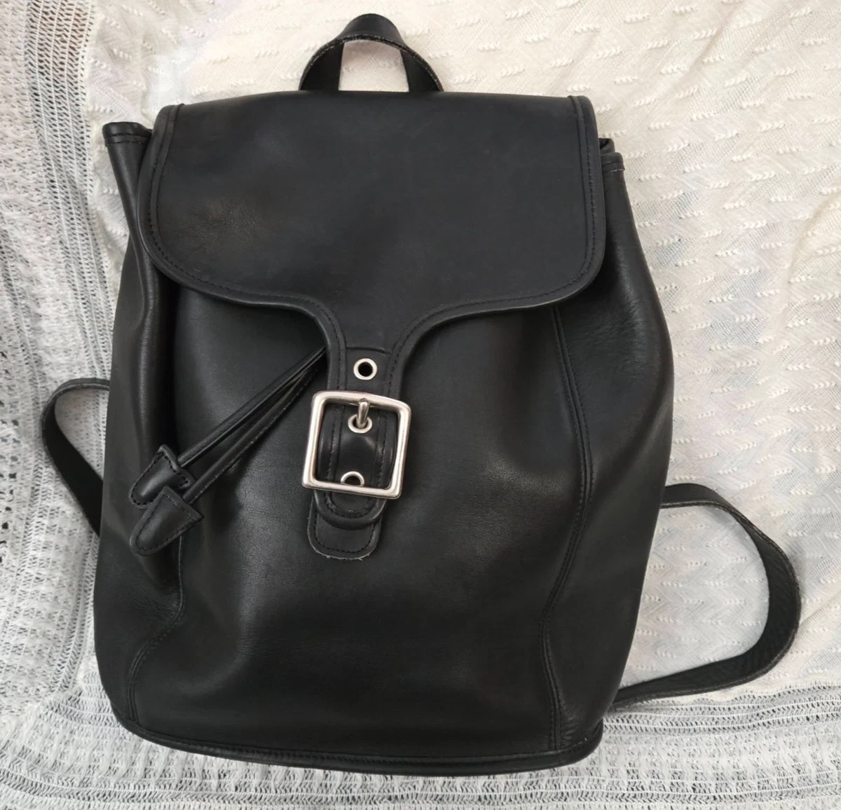 Vintage COACH Legacy Black Leather Backpack Purse w Drawstring Adjustable Straps Vintage Coach Legacy Backpack 9569 Black | Mercari main image 4