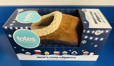 Totes Mens Cozy Slippers With Memory Foam MEDIUM 8-9 New In Box