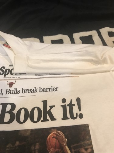 VTG MICHAEL JORDAN CHICAGO BULLS TRIBUNE NEWSPAPER 70 WINS PHOTO T SHIRT - Picture 5 of 22