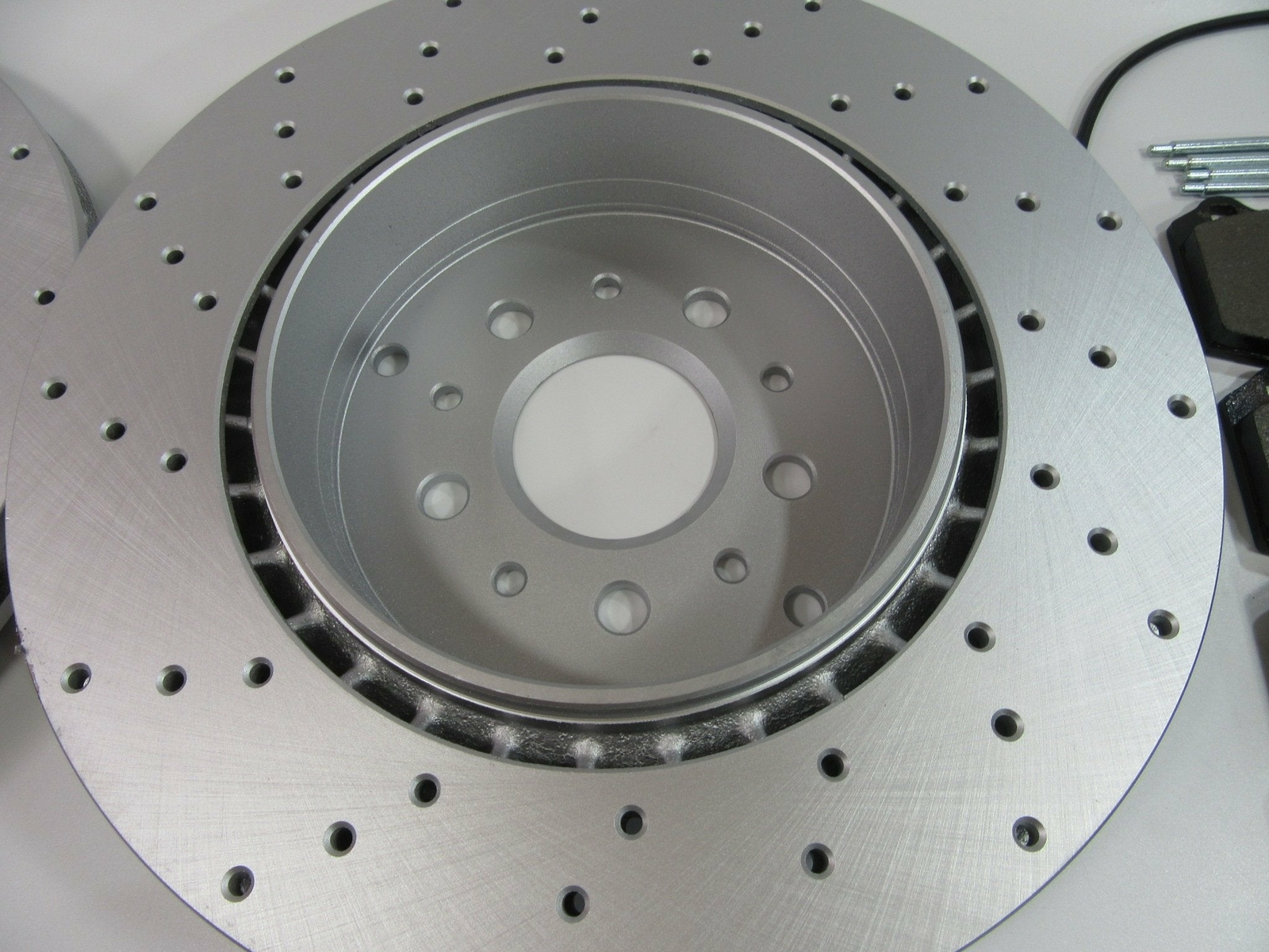 Maserati GranTurismo Gt front rear brake pads rotors 206
