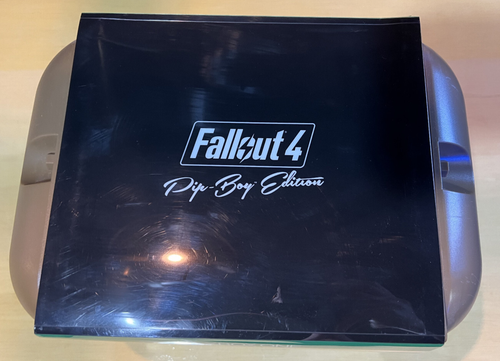 Fallout 4: Pip-Boy Edition - Collector’s Edition - XBOX ONE 2015 NIB - Picture 5 of 11