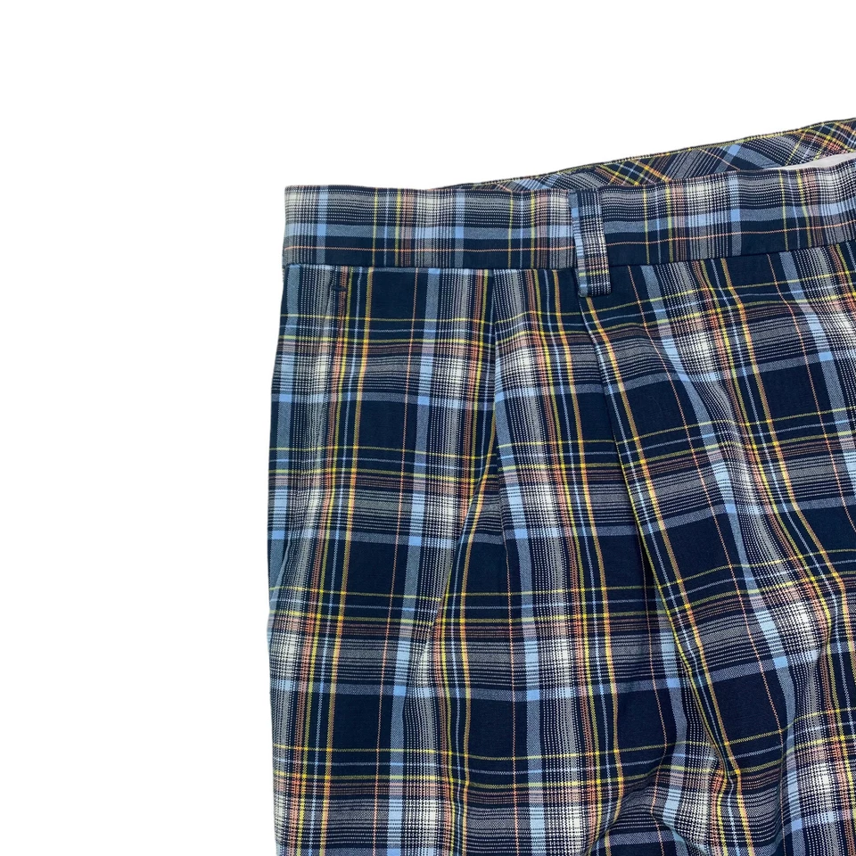 Roundtree & Yorke Gold Label Flat Front Shorts Mens Size 42 Navy Blue Plaid - Image 4 of 4