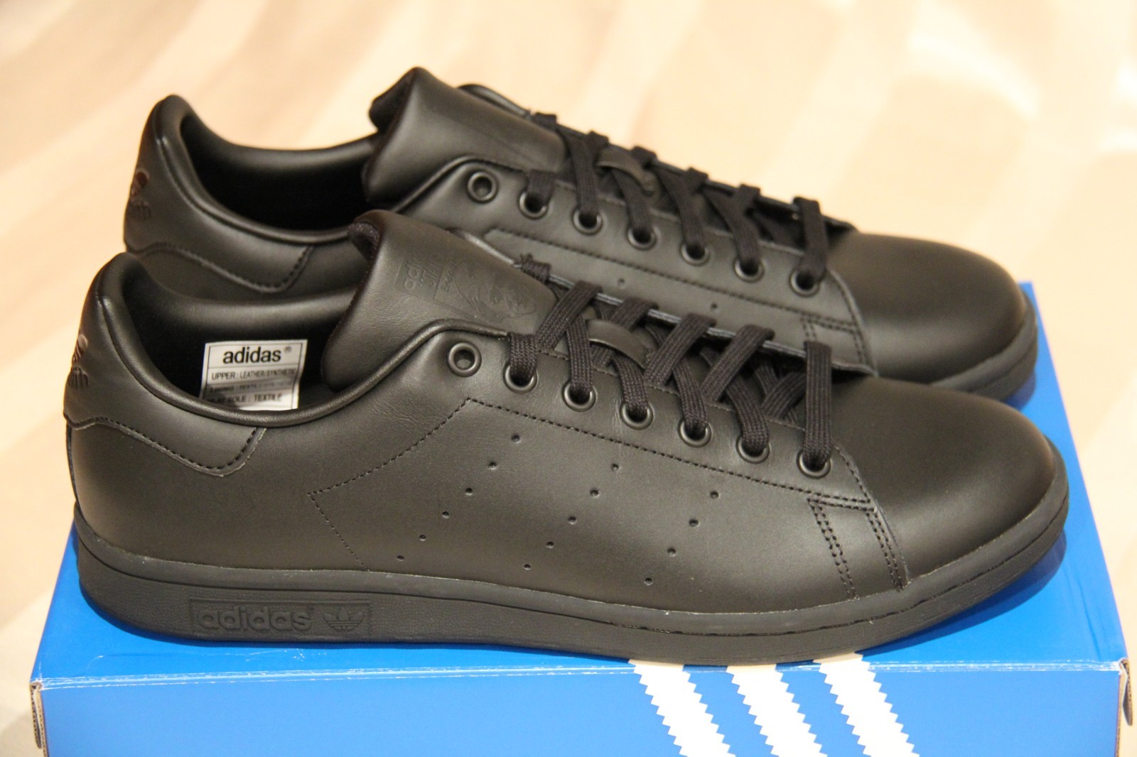superstar triple black