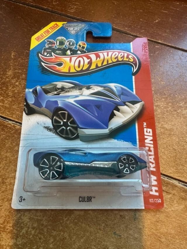 2013 Hot Wheels HW Racing Cul8r #112