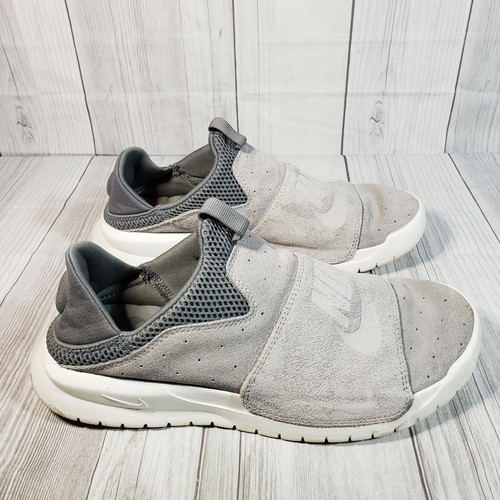 nike benassi slip ons