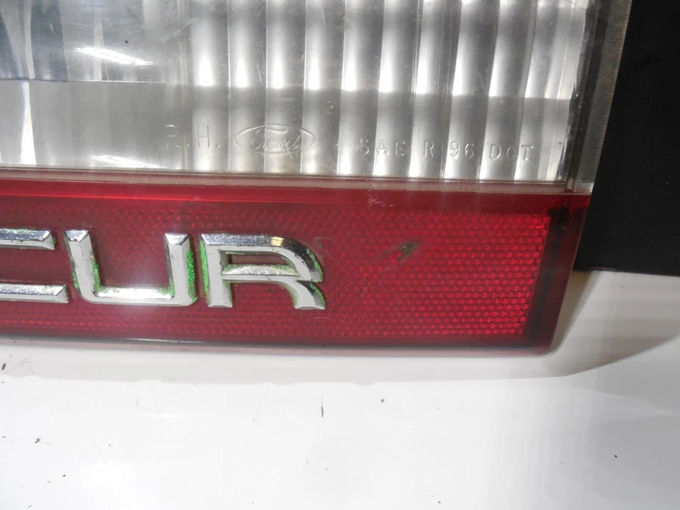 90812 1B000 Rear Right Tail Light VF6XA-15500 96-98 Mercury Villager - Image 4 of 4