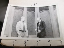 ABC TV show staff photo 1970s DICK CAVETT Carroll O'Connor John Gilroy prod #1