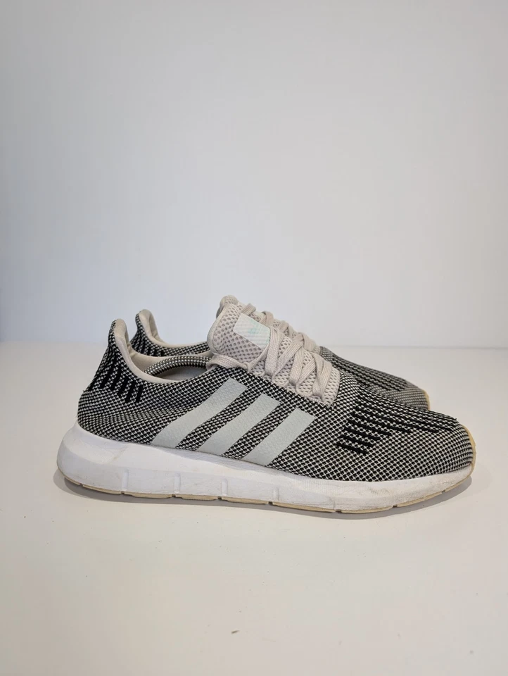 adidas Swift Run Trainers Men UK 10 Talc White Knit Lace Up Running Shoes B37736 - Image 4 of 4