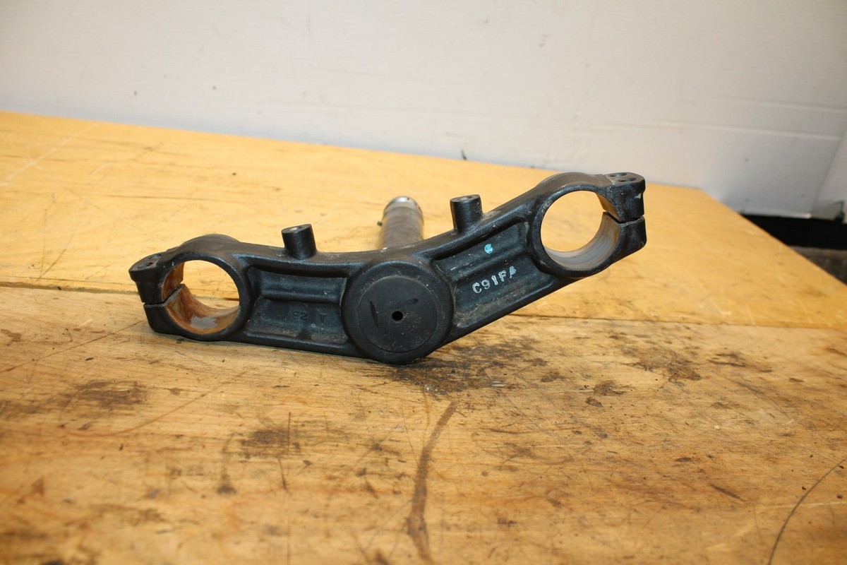 その他 ER Kawasaki Triple Tree Steering Stem Under Fork Holder 1988
