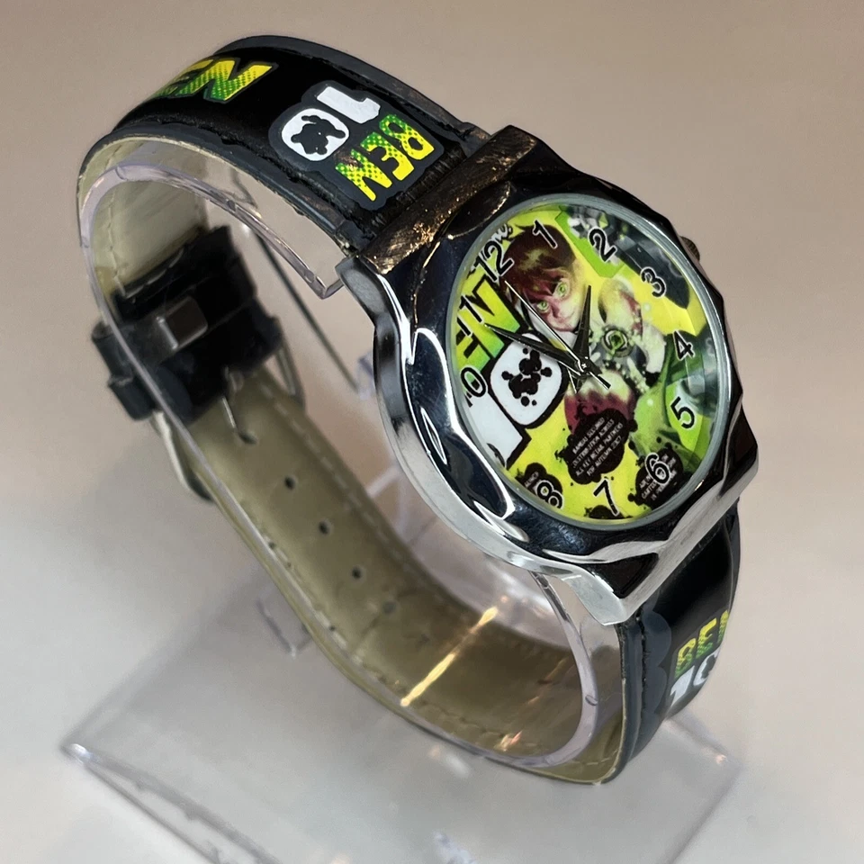 Ben 10 Reloj Niños Fácil Lectura Analógico Estuche Plateado Verde Imitación Cuero BATERÍA NUEVA Foto 3 de 4
