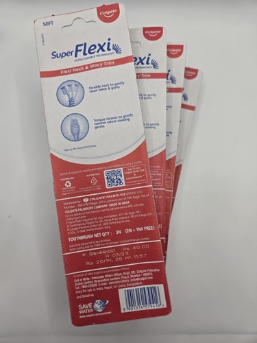 12 Pk -Colgate Disposable Super Flexi Superior Clean Toothbrushes (4 Packs of 3) - Picture 3 of 3