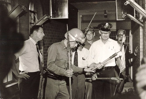 LARGE PRESS PHOTO 1971 PRISON MUTINIE D ATTICA 20X30 cm