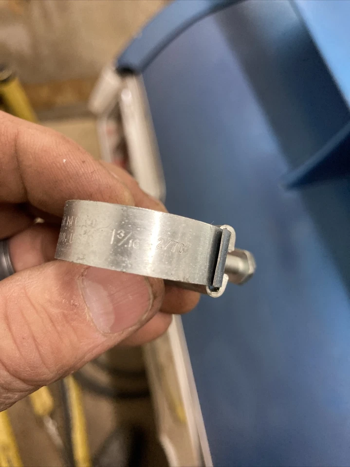 1. Abrazadera de manguera de torre Wittek 3/16 nos Foto 3 de 4