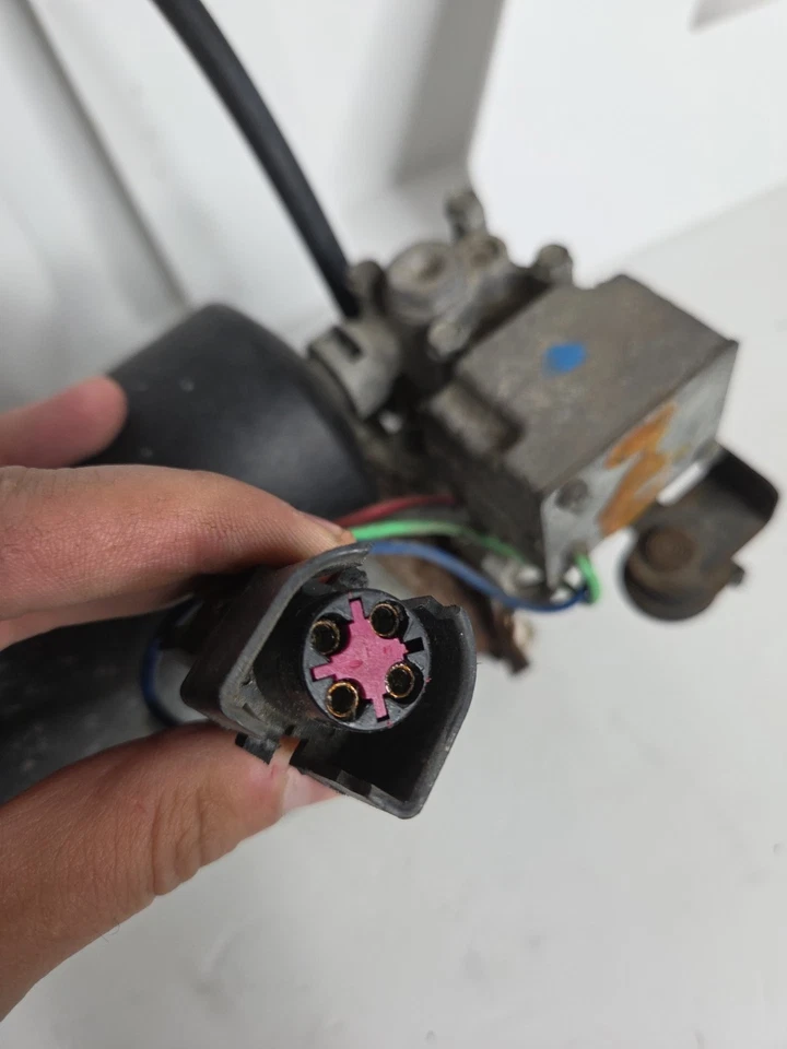 Mercury Marauder Town Car Grand Marquis Air Compressor Motorcraft OEM 97K MILES  - Image 2 of 4