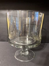 Pampered Chef Glass Trifle Bowl & Stand Only NO LID #2832