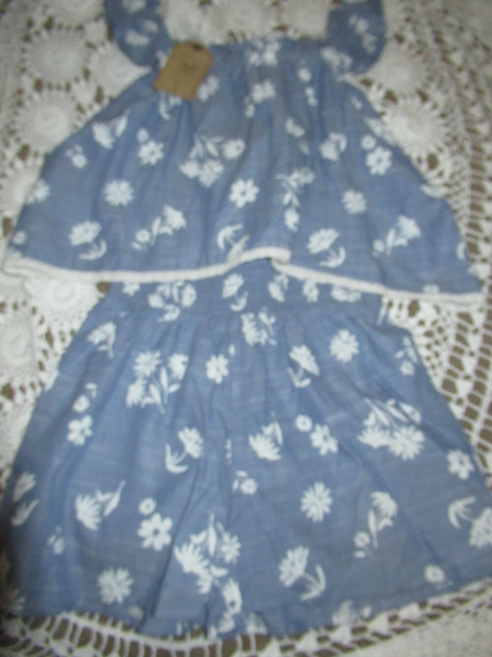 Picture 1 of 3