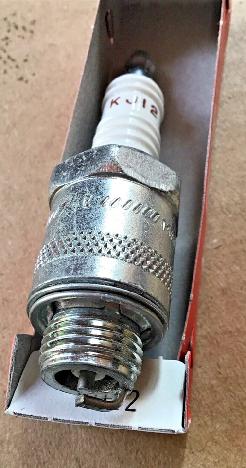 Champion KJ12 Spark Plug suit Vauxhall Wyvern, 14, 10 & Velox - Image 2 of 2