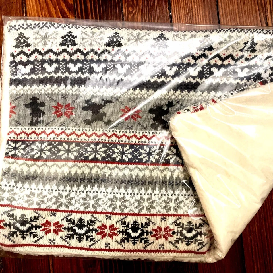 Pottery Barn Holiday Disney Mickey Mouse almohada falso regalo fiesta niño cumpleaños, Foto 4 de 4