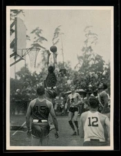 1936 Pet Cremer #76 USA vs. Canada Basketball Olympia 1936 *Rare Early Card*
