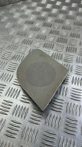 MERCEDES-BENZ C W205 Lautsprecherabdeckung A1668201289 2.00 2016 31829209