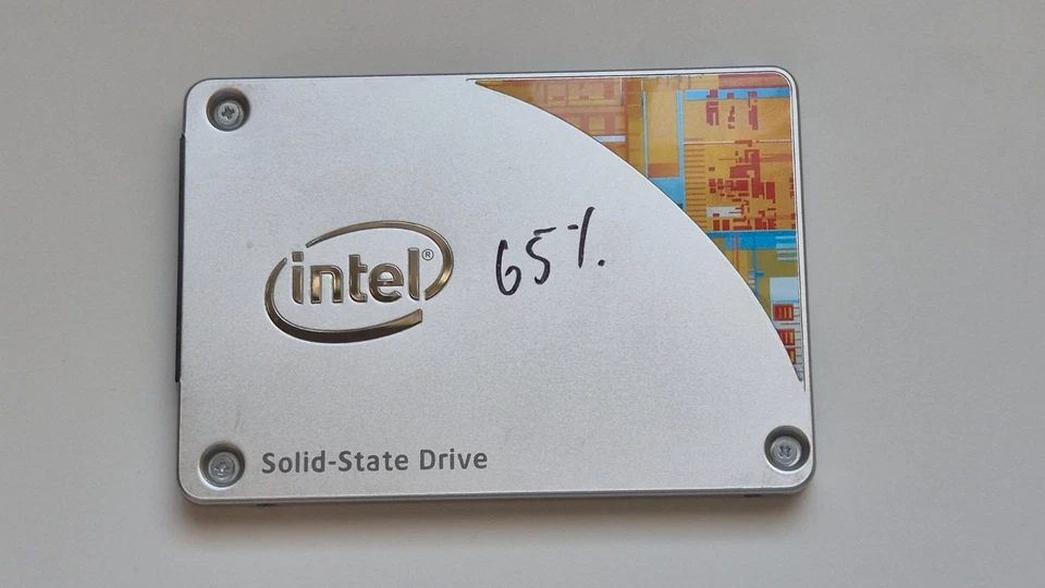 2x 240GB 2.5 inch SSD, Internal for laptop desktop (1x Kingston, 1x Intel) - Image 3 of 4