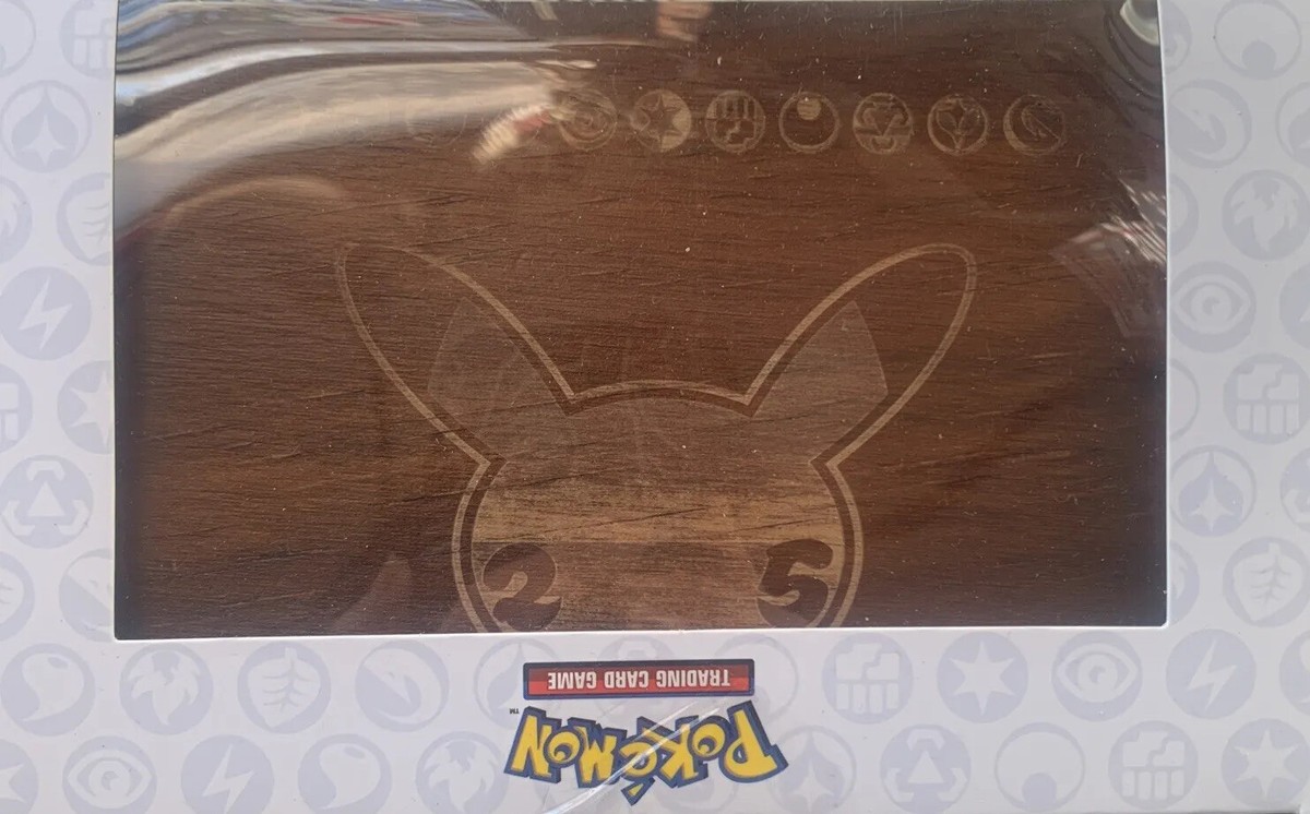 ポケモン　木製　デッキケース　25th CELEBRATION DECK BOX NEW Pokemon Pikachu 25th Celebration Wooden Deck Box Case