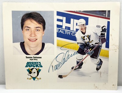 Vintage Teemu Selanne Autograph #8 Anaheim Mighty Ducks Right Wing